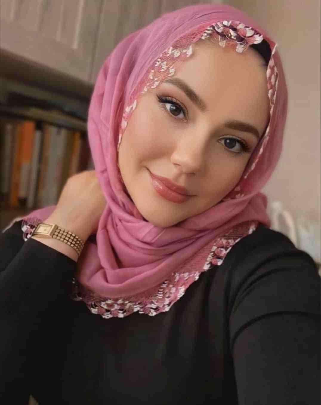 Tatlar Üniversiteli Escort Bayan Zeynep
